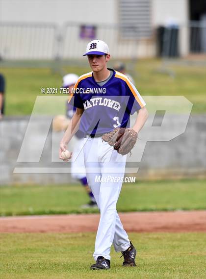 Thumbnail 2 in Mayflower vs Perryville (3A District) photogallery.