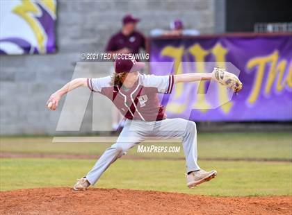 Thumbnail 2 in Mayflower vs Perryville (3A District) photogallery.