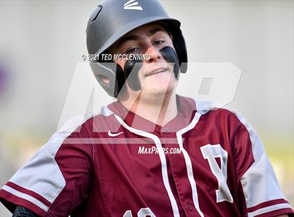 Thumbnail 3 in Mayflower vs Perryville (3A District) photogallery.