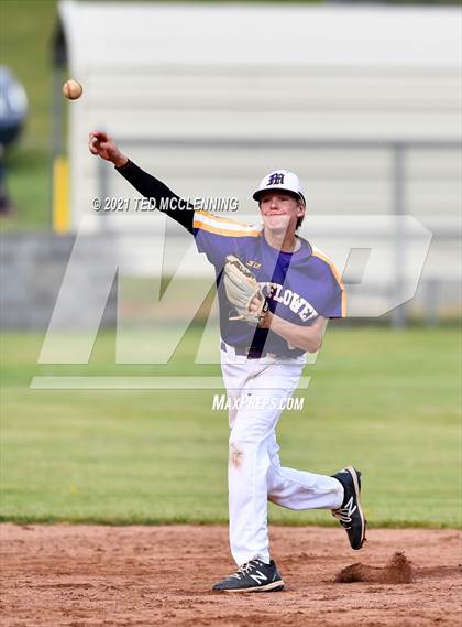 Thumbnail 3 in Mayflower vs Perryville (3A District) photogallery.