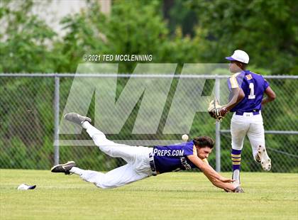 Thumbnail 2 in Mayflower vs Perryville (3A District) photogallery.
