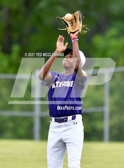 Thumbnail 3 in Mayflower vs Perryville (3A District) photogallery.