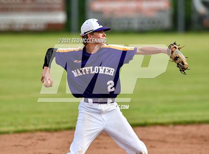 Thumbnail 2 in Mayflower vs Perryville (3A District) photogallery.