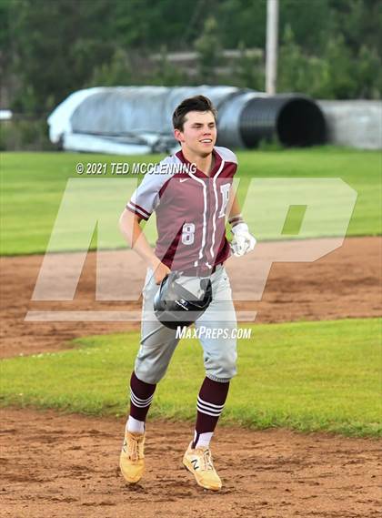 Thumbnail 2 in Mayflower vs Perryville (3A District) photogallery.