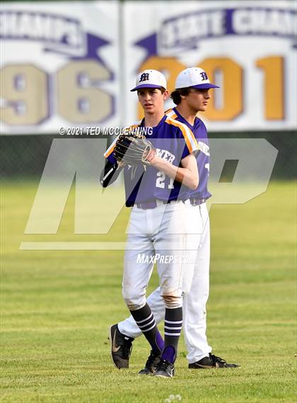 Thumbnail 2 in Mayflower vs Perryville (3A District) photogallery.