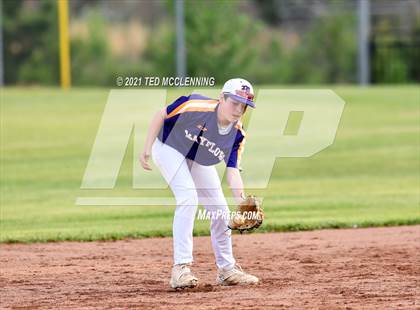 Thumbnail 3 in Mayflower vs Perryville (3A District) photogallery.