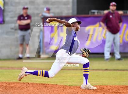 Thumbnail 2 in Mayflower vs Perryville (3A District) photogallery.