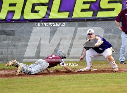 Thumbnail 3 in Mayflower vs Perryville (3A District) photogallery.