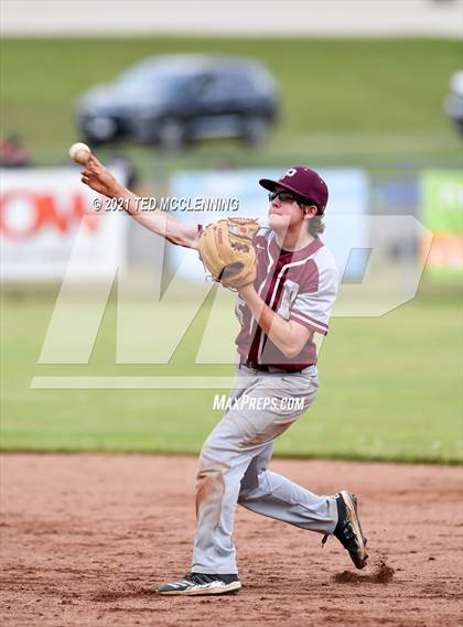 Thumbnail 2 in Mayflower vs Perryville (3A District) photogallery.