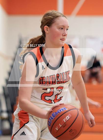 Thumbnail 2 in Grand Saline vs Malakoff photogallery.