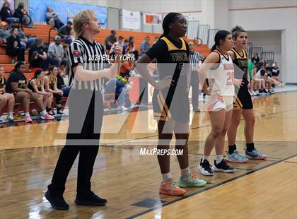 Thumbnail 3 in Grand Saline vs Malakoff photogallery.