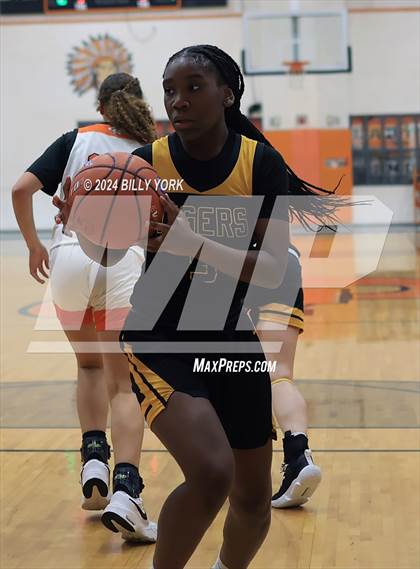 Thumbnail 1 in Grand Saline vs Malakoff photogallery.