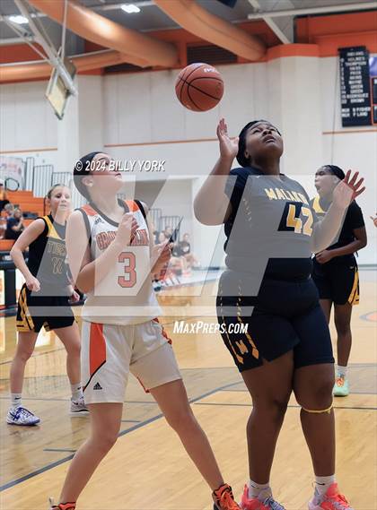 Thumbnail 3 in Grand Saline vs Malakoff photogallery.