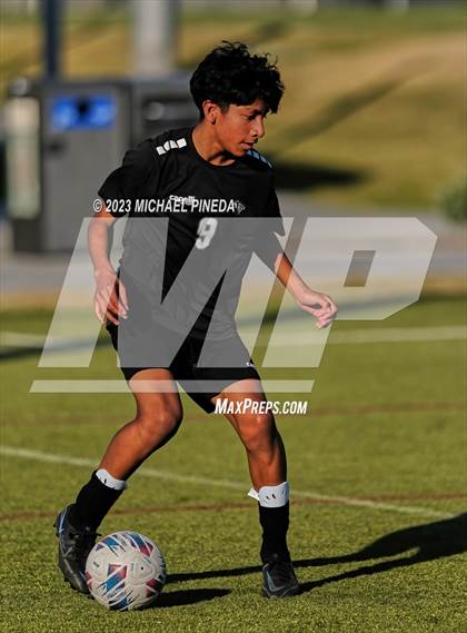 Thumbnail 2 in Capistrano Valley Christian vs Fairmont Prep photogallery.