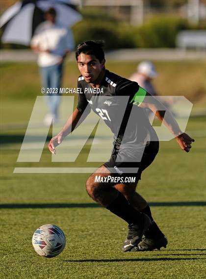 Thumbnail 3 in Capistrano Valley Christian vs Fairmont Prep photogallery.
