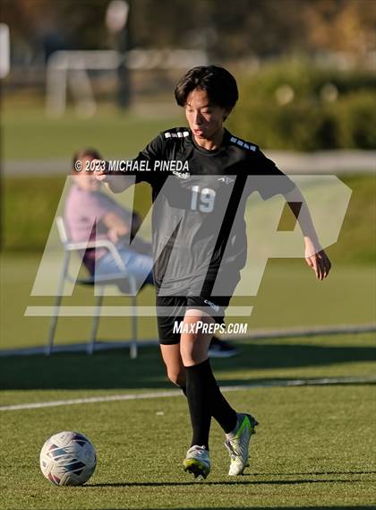 Thumbnail 2 in Capistrano Valley Christian vs Fairmont Prep photogallery.