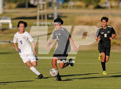 Thumbnail 2 in Capistrano Valley Christian vs Fairmont Prep photogallery.