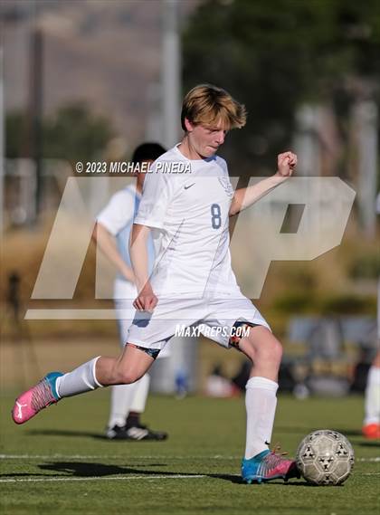 Thumbnail 2 in Capistrano Valley Christian vs Fairmont Prep photogallery.