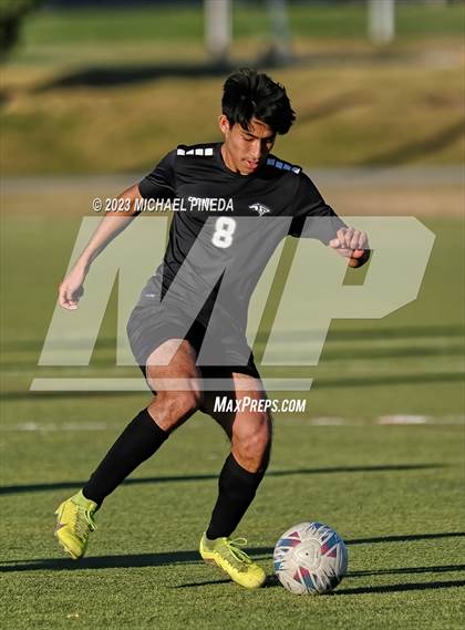 Thumbnail 2 in Capistrano Valley Christian vs Fairmont Prep photogallery.