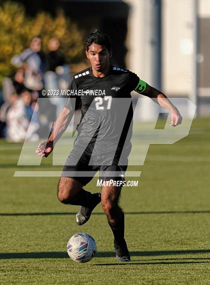 Thumbnail 2 in Capistrano Valley Christian vs Fairmont Prep photogallery.