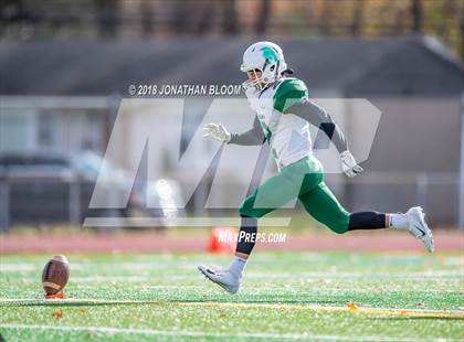 Thumbnail 1 in Maloney @ Conard photogallery.