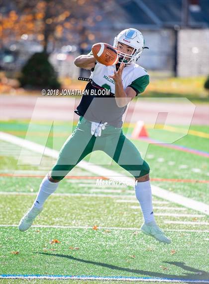 Thumbnail 1 in Maloney @ Conard photogallery.