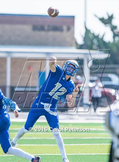 Thumbnail 1 in Los Osos @ Alta Loma photogallery.