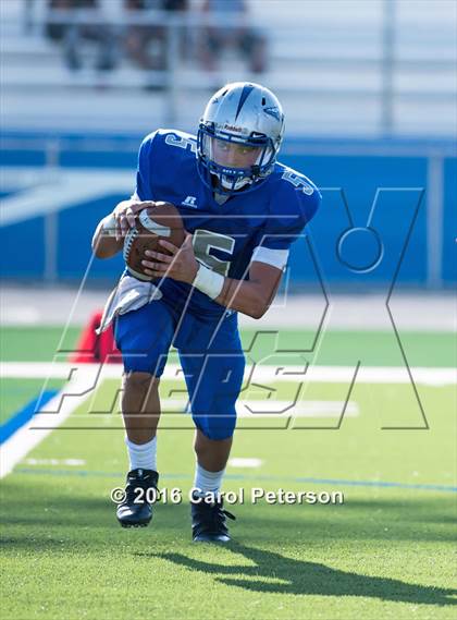 Thumbnail 1 in Los Osos @ Alta Loma photogallery.