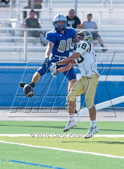Thumbnail 3 in Los Osos @ Alta Loma photogallery.
