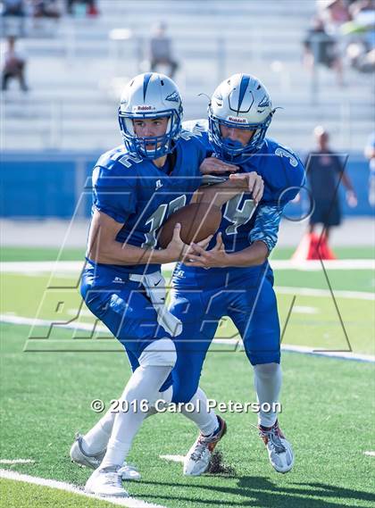 Thumbnail 3 in Los Osos @ Alta Loma photogallery.