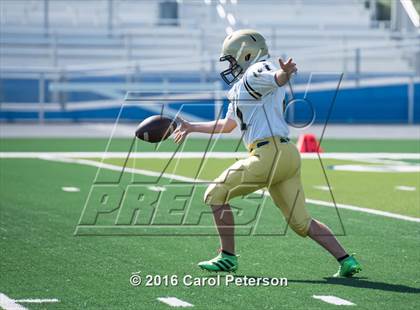 Thumbnail 1 in Los Osos @ Alta Loma photogallery.