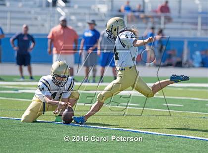 Thumbnail 1 in Los Osos @ Alta Loma photogallery.
