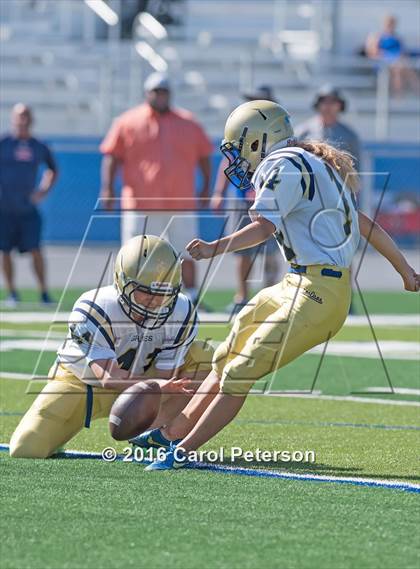 Thumbnail 2 in Los Osos @ Alta Loma photogallery.