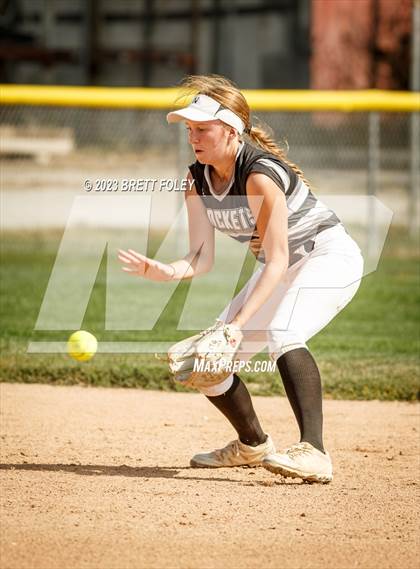 Thumbnail 2 in Lincoln Northeast vs Lincoln Southeast (HAC Tournament) photogallery.