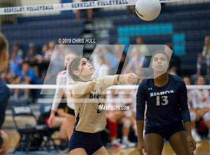 Thumbnail 3 in Clearwater Central Catholic vs Bishop McLaughlin Catholic (Berkely Premier Tournament) photogallery.