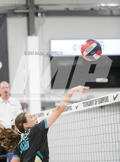 Thumbnail 3 in El Camino vs. Olympian (Nike TOC Southwest) photogallery.