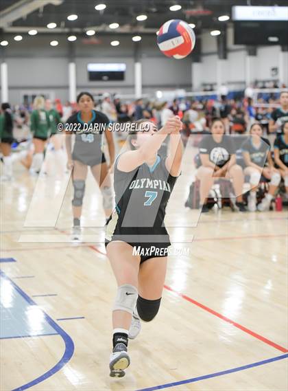 Thumbnail 2 in El Camino vs. Olympian (Nike TOC Southwest) photogallery.