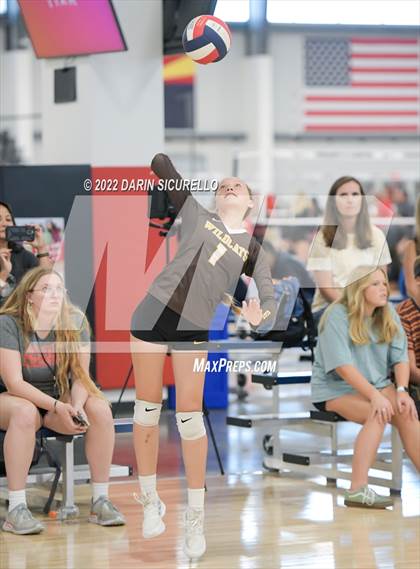 Thumbnail 2 in El Camino vs. Olympian (Nike TOC Southwest) photogallery.