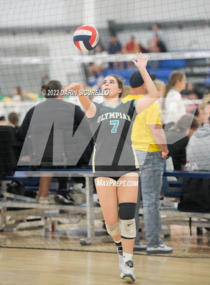 Thumbnail 2 in El Camino vs. Olympian (Nike TOC Southwest) photogallery.