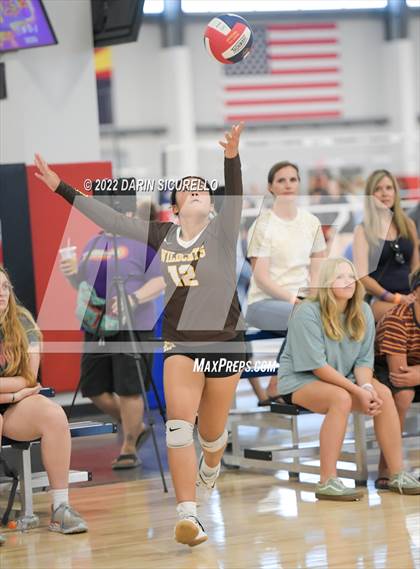 Thumbnail 2 in El Camino vs. Olympian (Nike TOC Southwest) photogallery.