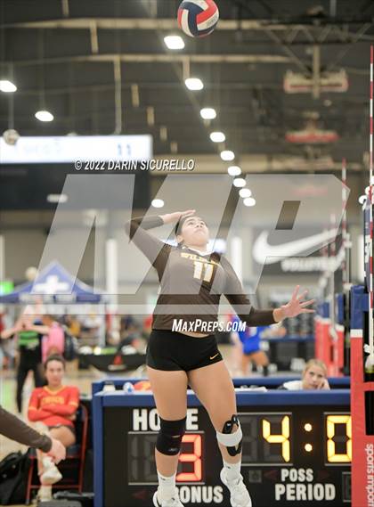 Thumbnail 3 in El Camino vs. Olympian (Nike TOC Southwest) photogallery.