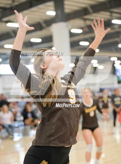 Thumbnail 2 in El Camino vs. Olympian (Nike TOC Southwest) photogallery.