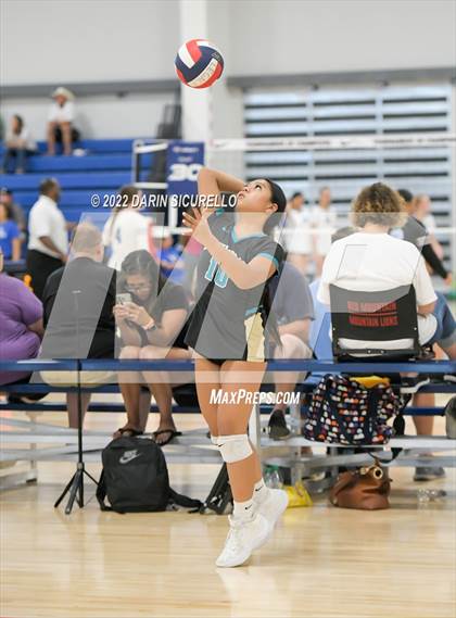 Thumbnail 1 in El Camino vs. Olympian (Nike TOC Southwest) photogallery.