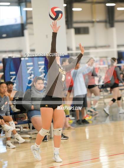 Thumbnail 2 in El Camino vs. Olympian (Nike TOC Southwest) photogallery.