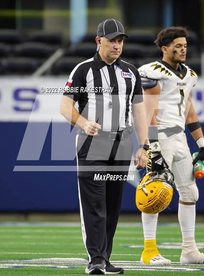 Thumbnail 3 in Loraine vs. Benjamin (UIL 1A Six-Man Division II Final) photogallery.