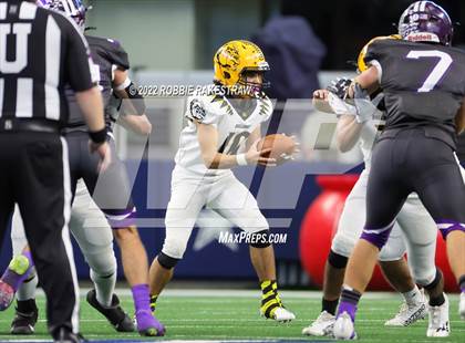 Thumbnail 1 in Loraine vs. Benjamin (UIL 1A Six-Man Division II Final) photogallery.