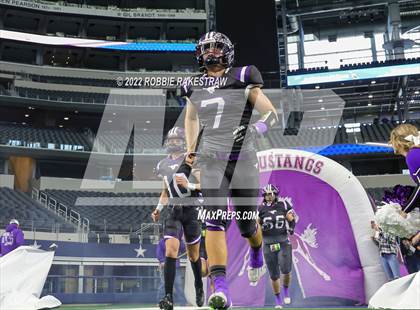 Thumbnail 2 in Loraine vs. Benjamin (UIL 1A Six-Man Division II Final) photogallery.