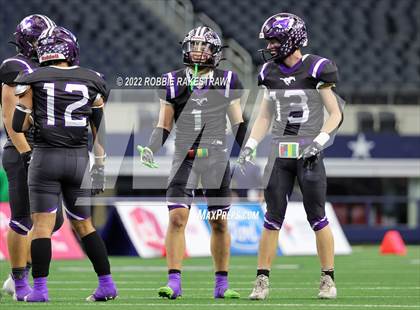 Thumbnail 3 in Loraine vs. Benjamin (UIL 1A Six-Man Division II Final) photogallery.