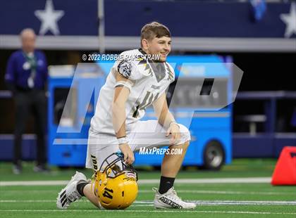 Thumbnail 1 in Loraine vs. Benjamin (UIL 1A Six-Man Division II Final) photogallery.