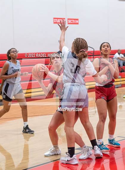 Thumbnail 2 in Warrensburg vs. Kauffman (Van Horn Invitational) photogallery.